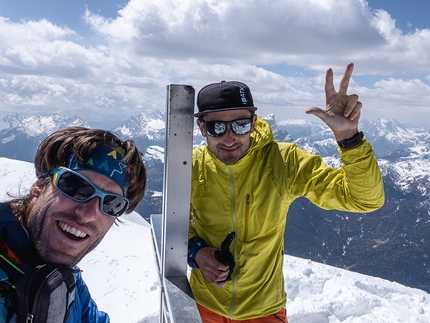 Civetta, Pelmo, Antelao, Tofana di Rozes, Dolomiti, Matteo Furlan, Giovanni Zaccaria. - Giovanni Zaccaria e Matteo Furlan in cima all'Antelao, Dolomiti