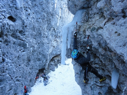 La Città di Pietra - Drytooling at the Città di Pietra, Italy