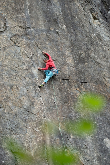 Falesia Pont d'Aël, Valle di Cogne, Valle d'Aosta, Matteo Giglio - Matteo Giglio su Vipera Aspis (6c) a Pont d'Aël in Valle di Cogne, Valle d'Aosta