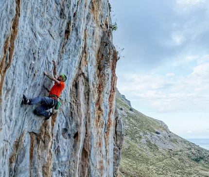 Traumi acuti del ginocchio in arrampicata sportiva e boulder