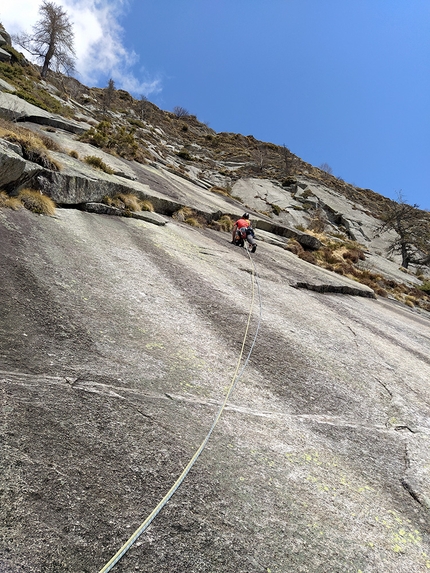 Orizzonte Perduto, Val Bodengo, La Gobba dell’Elefante, Emanuele Capelli, Simone Manzi - La Gobba dell’Elefante all'Orizzonte Perduto in Val Bodengo (Emanuele Capelli, Simone Manzi 22/04/2021)