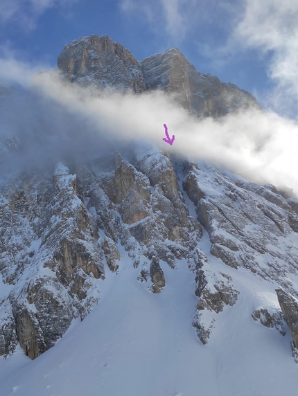 Luca Vallata - Luca Vallata, Canal del Bus de l’Aqua - Su Alto, Civetta Parete Nordovest (01/02/2021)