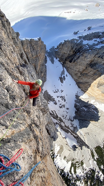 Torre del Lago, Dolomiti, Simon Gietl, Andrea Oberbacher, Zero - Andrea Oberbacher durante l'apertura di Zero alla Torre del Lago, Dolomiti il 28/05/2021