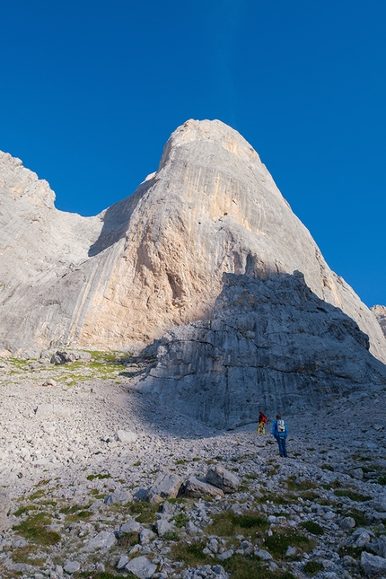 Siebe Vanhee, Orbayu, Naranjo de Bulnes, Spain - The west face of Picu Urriellu, more commonly referred to as Naranjo de Bulnes in the Picos de Europa massif in Spain, 