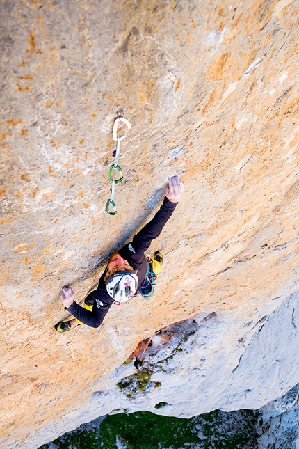 Siebe Vanhee, Orbayu, Naranjo de Bulnes, Spain - Siebe Vanhee climbing Orbayu on Naranjo de Bulnes, Picos de Europa, Spain, July 2020