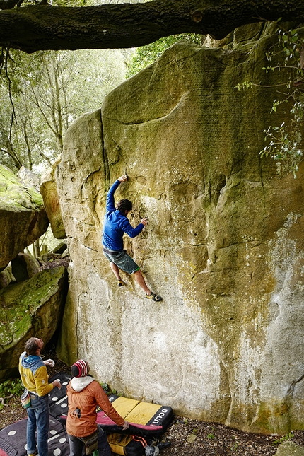 Bosco Scorace, Sicilia, boulder - Boulder a Bosco Scorace in Sicilia: Compari, 7B