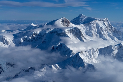 Prime discese con gli sci sul Monte San Valentin in Patagonia e Altos de los Arrieros in Cile