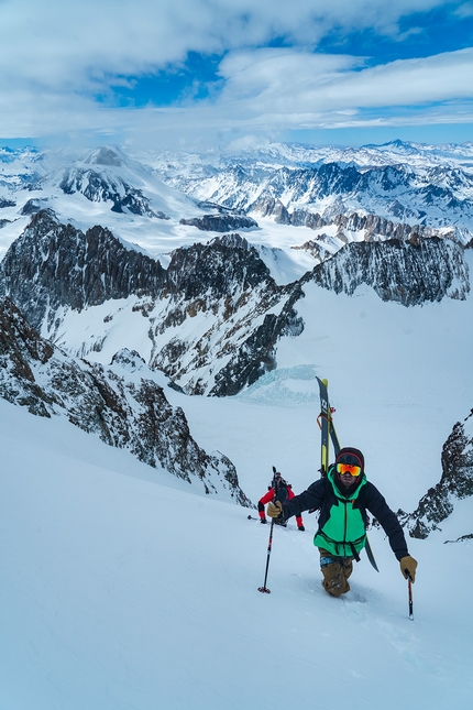 Altos de los Arrieros, Chile, Raimundo De Andraca, Sebastian Rojas, Cristonal Diaz, Diego Saez - Cerro Altos de los Arrieros in Chile first ski descent (Raimundo De Andraca, Sebastian Rojas, Cristonal Diaz, Diego Saez 2020)