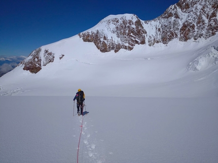 Traversata del Monte Rosa, Andrea Lanfri, Massimo Coda - Andrea Lanfri e Massimo Coda durante la traversata del Monte Rosa