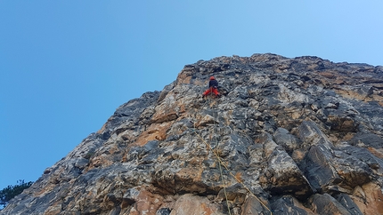 L'apprendista al Campanile di Gardeccia nel gruppo del Catinaccio per Bozzetta e Andriano