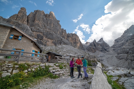 Via delle Normali Dolomiti di Brenta - Dolomiti di Brenta: Rifugio Tuckett Quintino Sella