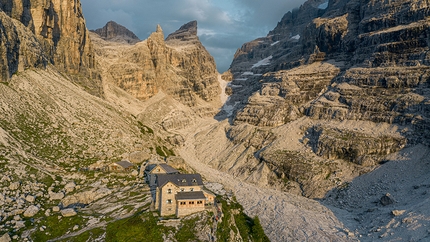 Via delle Normali Dolomiti di Brenta - Dolomiti di Brenta: Rifugio Tuckett Quintino Sella