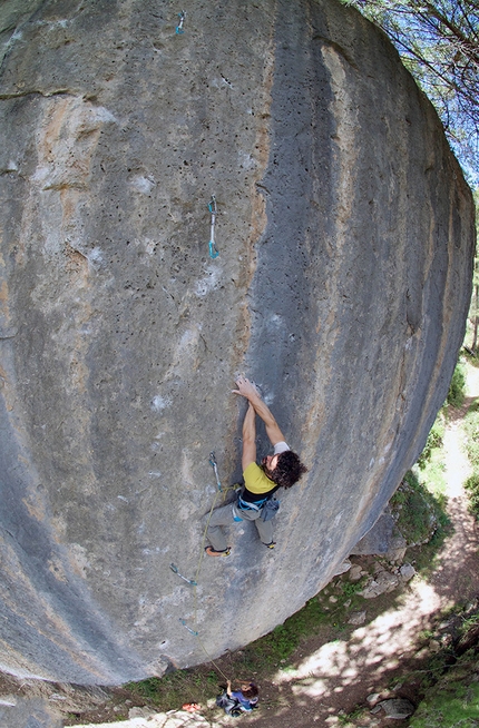 Ulassai in Sardegna - Arrampicata a Ulassai in Sardegna: Filippo Manca, Klimt (8a)