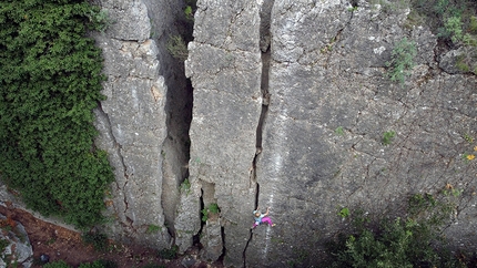 Ulassai in Sardinia - Climbing at Ulassai in Sardinia: Tatjana Göx, Salvator Dalì (6a)