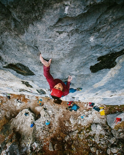 Barbara Zangerl, Sprengstoff, Lorüns, Austria - Barbara Zangerl climbing Sprengstoff 9a at Lorünser Wändle in Austria