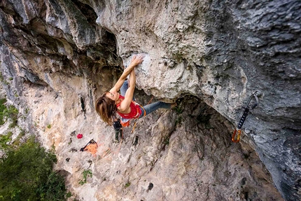 Petzl Legend Tour Italia: climbing at Ferentillo