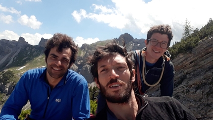 Cima Gea, Dolomiti d’Oltrepiave, Luca Vallata - Luca Vallata, Davide Cassol e Giacomo De Menech sulla Cima Gea (Dolomiti)