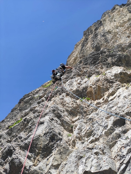 Cima Gea, Dolomiti d’Oltrepiave, Luca Vallata - Cima Gea (Dolomiti): Luca Vallata prima del traverso