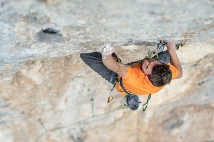 Stefano Ghisolfi, Bibliographie, Céüse - Stefano Ghisolfi attempting Bibliographie 9c at Céüse, established in 2020 by Alex Megos