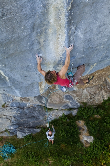 Alberto Gnerro - Alberto Gnerro attempting a project in Val Val Sapin in Valle d’Aosta, Italy