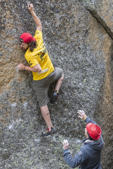 Granpablok, Parco Nazionale del Gran Paradiso - Durante il raduno di arrampicata boulder Granpablok 2021 nel Parco Nazionale del Gran Paradiso in Valle d’Aosta