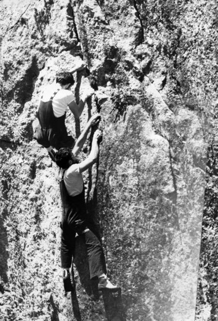 Aspettando il Melloblocco # 3: i sassisti e l'arrampicata sui massi - 1976? Chicca per nostalgici e storici. Sequenza della ripetizione di 