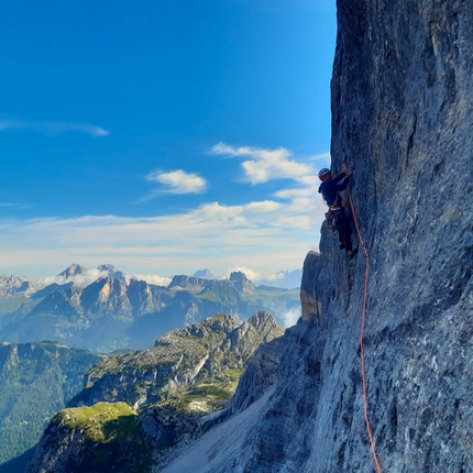 Marmolada, Dolomiti, Léo Billon, Silvia Loreggian, Enzo Oddo - Marmolada, Dolomiti: Léo Billon su L3 della Larcher - Vigiani