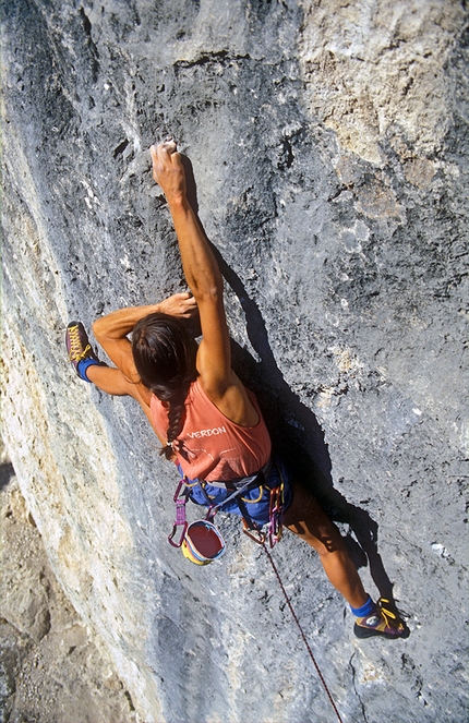 Luisa Iovane - Luisa Iovane climbing Comeback in Val San Nicolò in the Dolomites, Italy, in 1986