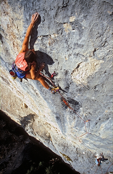 Luisa Iovane - Luisa Iovane climbing Comeback in Val San Nicolò in the Dolomites, Italy, in 1986