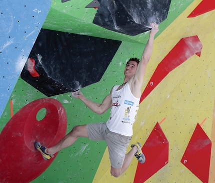 Video: Adam Ondra al Rock Master 2021 di Arco