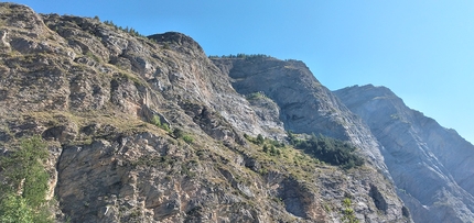 La Falesia degli Istruttori alla Parete delle Barricate in Valle Stura di Demonte