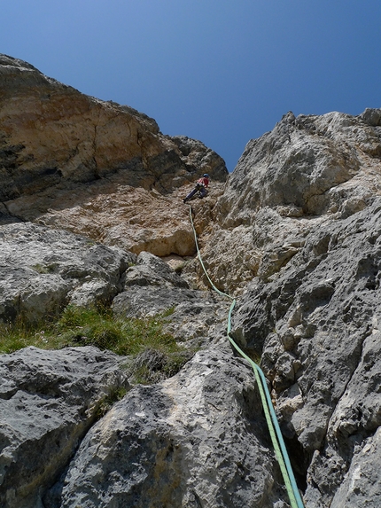 Sass de Stria, Dolomiti, Papilio, Anna Coubal, Michal Coubal - Michal Coubal e Anna Coubalová durante la prima salita di Papilio sul Sass de Stria nelle Dolomiti