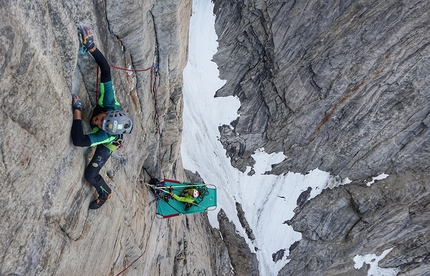 Greenland, Siren Tower, Matteo Della Bordella, Silvan Schüpbach, Symon Welfringer - Matteo Della Bordella making the first ascent of Forum on Siren Tower at Mythics Cirque