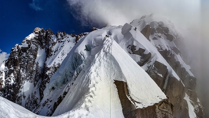 Saraghrar, Hindu Kush, Pakistan, Archil Badriashvili, Baqar Gelashvili, Giorgi Tepnadze - La complessa cresta di Saraghrar NO, Hindu Kush, Pakistan, salita da Archil Badriashvili, Baqar Gelashvili e Giorgi Tepnadze, settembre 2021