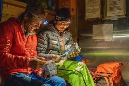 Grandes Jorasses, Simon Gietl, Roger Schäli, North6 - Roger Schäli e Simon Gietl al Refuge de la Charpoua (2841m)