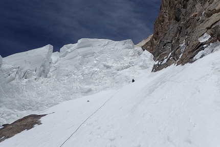 Voennikh Topografov, Tien Shan, Dmitry Golovchenko, Sergei Nilov, Dmitry Grigoryev - Voennikh Topografov South Face (Dmitry Golovchenko, Sergei Nilov, Dmitry Grigoryev)