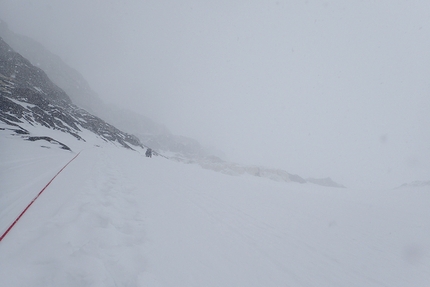 Voennikh Topografov, Tien Shan, Dmitry Golovchenko, Sergei Nilov, Dmitry Grigoryev - Voennikh Topografov South Face (Dmitry Golovchenko, Sergei Nilov, Dmitry Grigoryev)