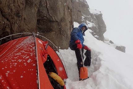 Voennikh Topografov, Tien Shan, Dmitry Golovchenko, Sergei Nilov, Dmitry Grigoryev - Voennikh Topografov South Face (Dmitry Golovchenko, Sergei Nilov, Dmitry Grigoryev)