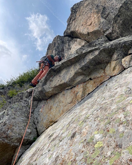 Cima del Pradać, Valle di Barco, Val di Sole, Gianni Trepin - Gianni Trepin sul terzo tiro della Via Tonji Special, Spallone est della Cresta del Pradac (Valle di Barco, Val di Sole)