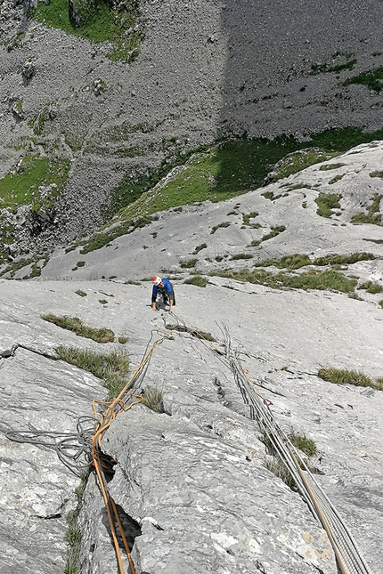 Bepino, Cima Uomo, Brenta Dolomites, Rolando Larcher, Michele Cagol - Michele Cagol climbing pitch 4 of Bepino on Cima Uomo (Brenta Dolomites)