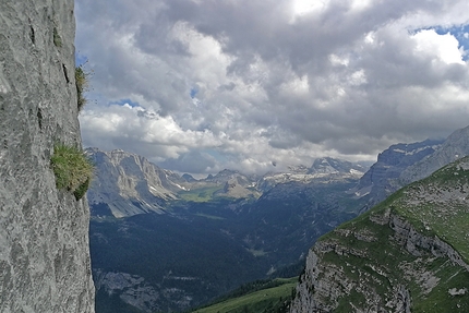 Bepino, Cima Uomo, Dolomiti di Brenta, Rolando Larcher, Michele Cagol - Da sx: Cima Santa Maria, Turrion Basso, Cima Roma, Pietra Grande