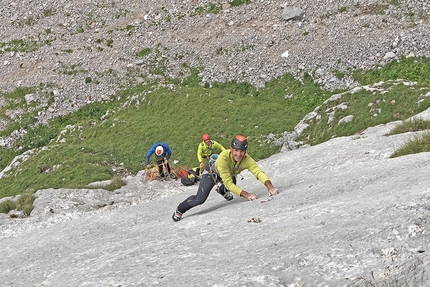 Bepino, Cima Uomo, Brenta Dolomites, Rolando Larcher, Michele Cagol - Bepino on Cima Uomo (Brenta Dolomites): RP day, Rolando Larcher climbing pitch 2