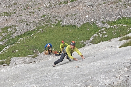 Bepino, Cima Uomo, Dolomiti di Brenta, Rolando Larcher, Michele Cagol - Bepino alla Cima Uomo (Dolomiti di Brenta): RP day, Rolando Larcher sul 2° tiro