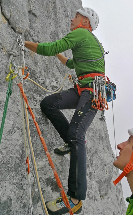 Bepino, Cima Uomo, Brenta Dolomites, Rolando Larcher, Michele Cagol - Bepino on Cima Uomo (Brenta Dolomites): RP day, Michele Cagol climbing pitch 6