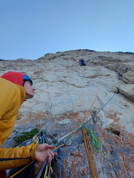 Cima G. Costantini, Moiazza, Dolomiti, Alessandro Baù, Andrej Grmovšek, Luka Krajnc, Luka Lindič - La nuova variante sulla Cima G. Costantini in Moiazza, Dolomiti (Alessandro Baù, Andrej Grmovšek, Luka Krajnc, Luka Lindič 08/2021)