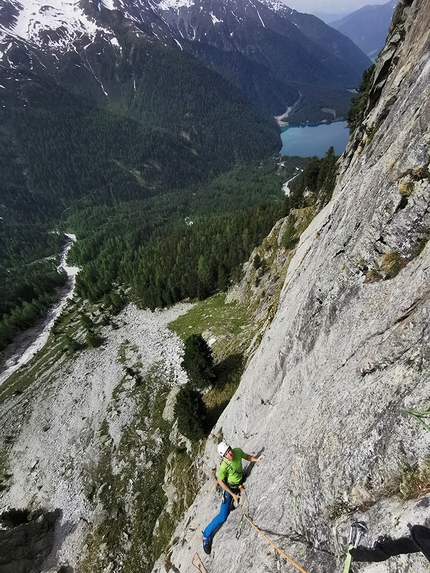 Passo Stalle, Homeoffice, Manuel Gietl, Jakob Steinkasserer - Jakob Steinkasserer sulla via Homeoffice al Passo Stalle