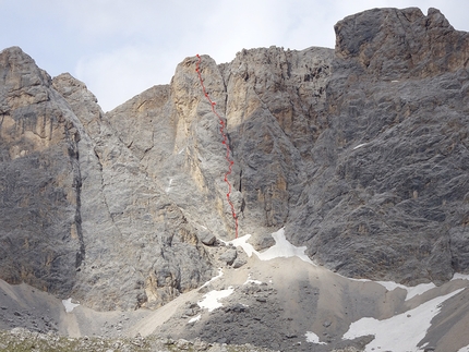 Sparalesto, Monte La Banca, Marmolada, Dolomiti, Susanna De Biasio, Davide Rovisi - Il tracciato di Sparalesto sul Pilastro del Monte La Banca, Gruppo Marmolada, Dolomiti