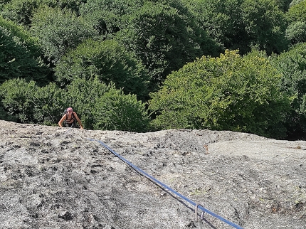 Placche del Ferro, Val del Ferro, Val di Mello, Andrea Mariani, Graziano Milani, Lorenzo Milani - Andrea Mariani su Ferrocinetica alle Placche del Ferro (Val del Ferro, Val di Mello)