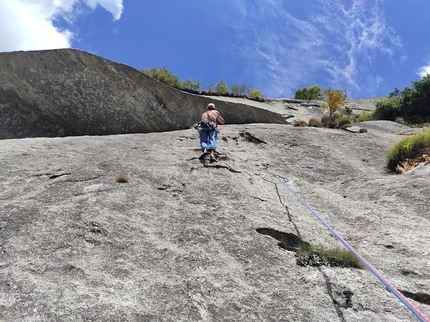 Placche del Ferro, Val del Ferro, Val di Mello, Andrea Mariani, Graziano Milani - Andrea Mariani in apertura su L3 Kristallica alle Placche del Ferro (Val del Ferro, Val di Mello)