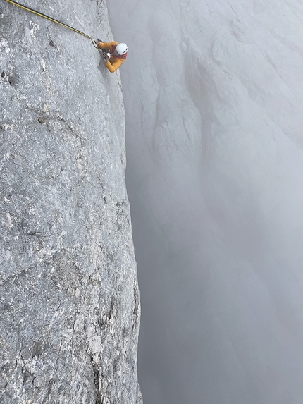 Marmolada, Dolomites, Hansjörg Auer, Much Mayr, Ultimo Tango - Alex Blümel climbing pitch 4 of Ultimo Tango on Marmolada, Dolomites